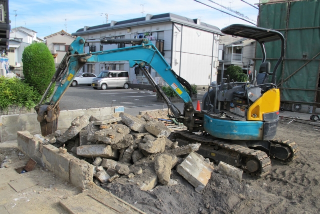 ブロック塀の撤去